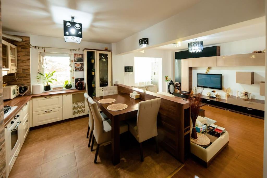 Apartament Lux Crialy - 75 M2 - Free Parking Timişoara Exterior foto
